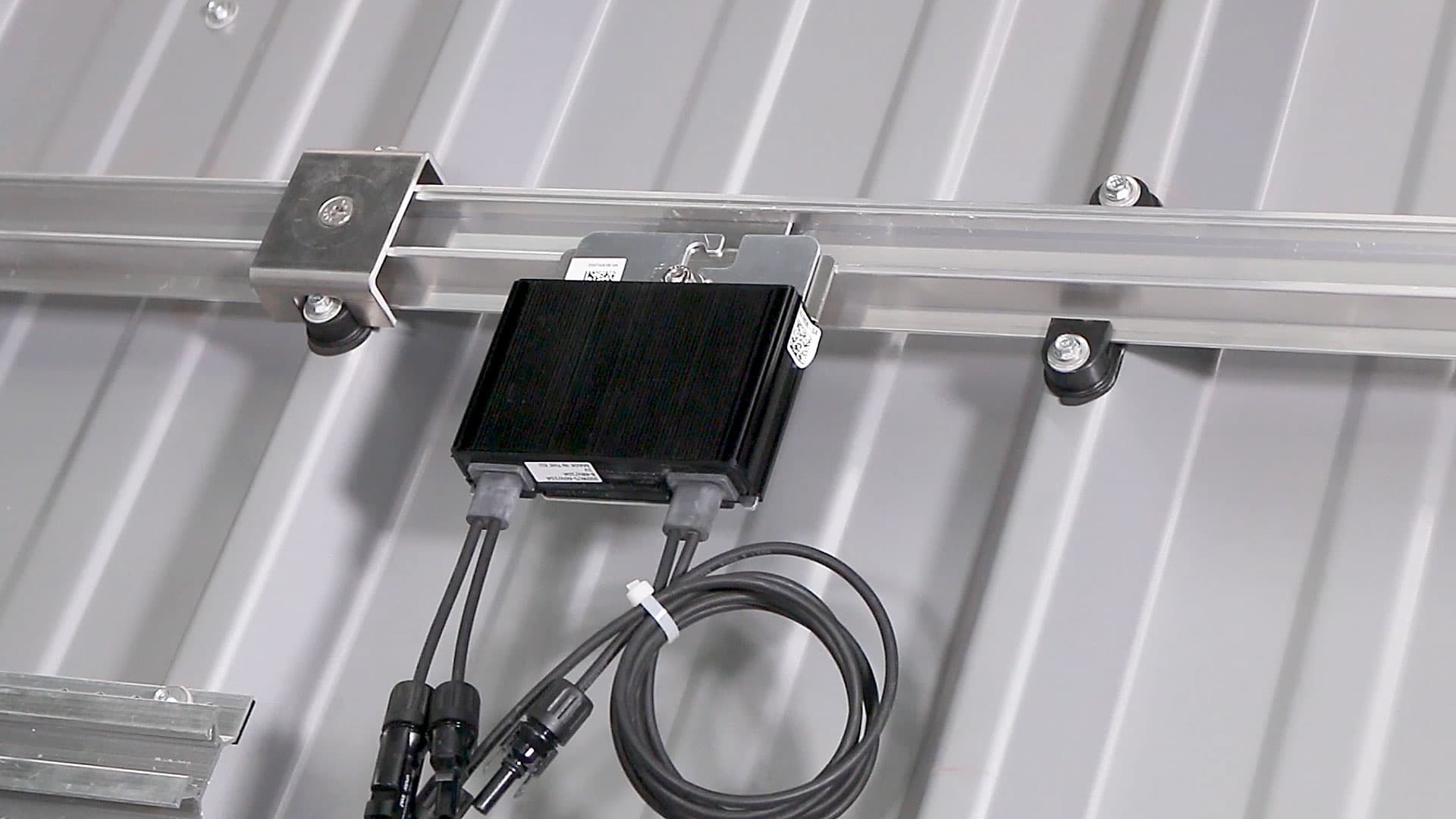 K2 StairPlate Set - Zubehör für die Installation von Micro Invertern und Optimizern